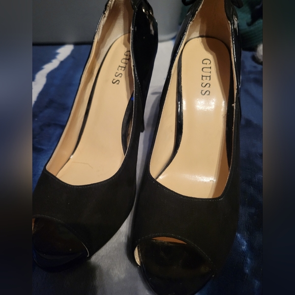 Black guess high heels - Picture 3 of 3
